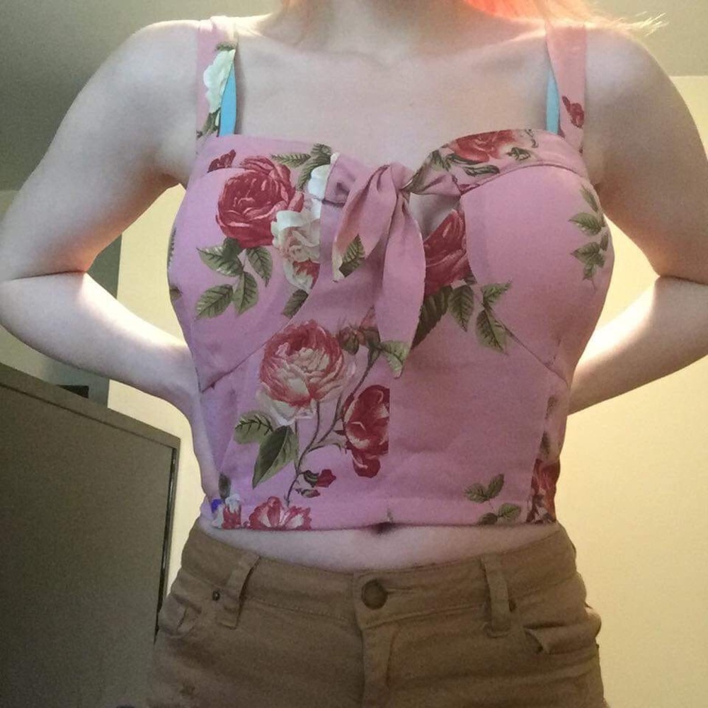 Crop top